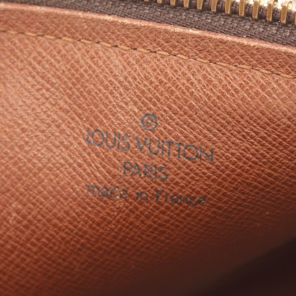 Pre-Loved Louis Vuitton Monogram Papillon 30 - Picture 3 of 11